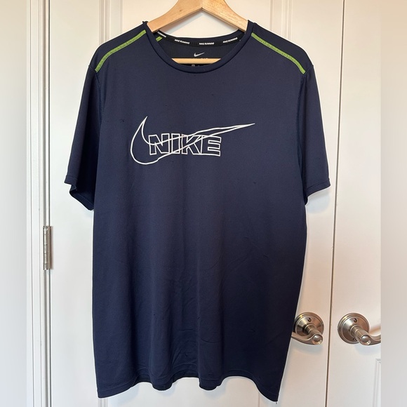 Lot of 2 Nike Dri-FIT Running Tees. 1 Navy & 1 light blue-grey. Both men’s XL - Picture 1 of 6